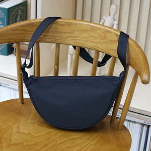 [스콰즈]스콰즈 크로스백 숄더백 반달백 보조 가방 SCB128