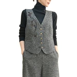 [비꼴리끄(여성)]울 자수 V넥 베스트 B244WV1010