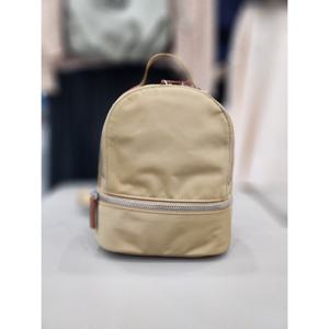 [플라스틱아일랜드]라벨포인트 라운드 백팩 PQ7XA701_DJ