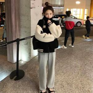 [리빌모아]여자 캐주얼 뽀글이 배색 후리스 자켓 DMSW-JKW-SHHE6