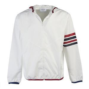 [톰브라운] 남성 립스탑 패커블 자켓 MJT366A F0197 100