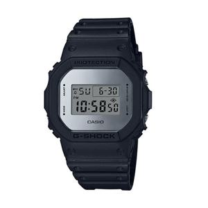 지샥 DW-5600BBMA-1 남성 스퀘어 우레탄 전자 시계