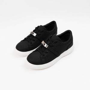 [신난다슈] 여성 스니커즈 운동화 3cm 플랫 단화 소가죽 통굽 발편한 쿠션 AG259043 블랙