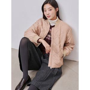 [빈폴레이디스]폴리 물결 퀼팅 보머 점퍼 베이지 (BF4938C05A)