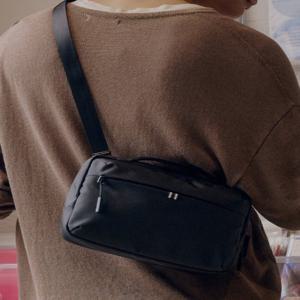 [헤지스] [25FW][H-FIX] 코듀라 나일론 크로스백/HJBA5F401BK