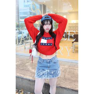 타미데님 여성 박시 센터 플래그 스웨터 T32F6KTO30TWT1