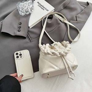 여성크로스백 URB_트위스터조리 미니토트크로스