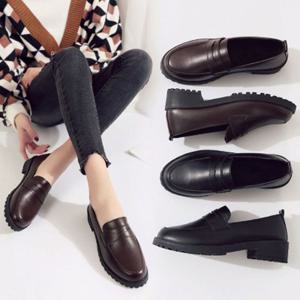 직장인 오피스룩 단화 정장 캐주얼 로퍼 데일리 코디