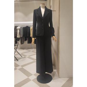 모조에스핀 J261XSF102 슬림핏아웃포켓포인트자켓