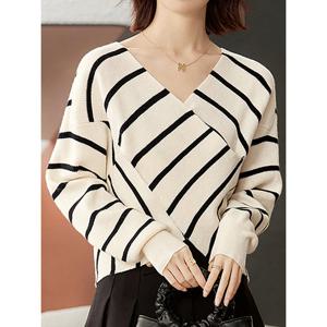 [예쎄](예쎄) 크로스 브이넥 단가라 니트(S5WKN093A)