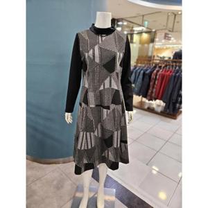 포라리 세이브존05 패턴 겨울 롱 원피스 L341010