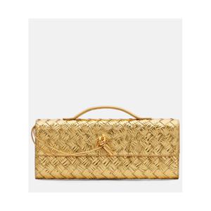 보테가베네타 Andiamo 인트레치아토 레더 클러치 P01118345