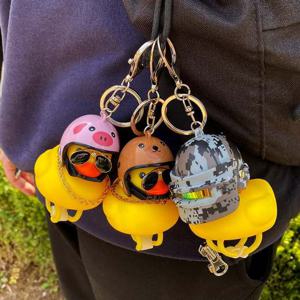 가방용 러버덕 오리 장식 고리형 악세사리 헬멧 인형