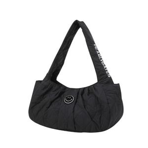 여성 스마일 패치 퀼팅 호버백 521E3BG006BK