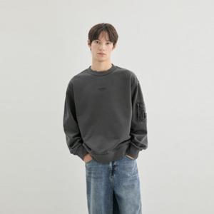 [게스(진)]남성 우븐포켓 다잉 맨투맨(MP3K5402)