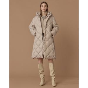 질스튜어트 뉴욕 여성 25FW (패딩조끼SET) 베이지 퀼팅 후드 스트랩 구스다운 롱패딩 VEST 점퍼 JSJU5D190I1