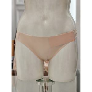 [트라이엄프] 슬로기 제로필 심리스 무봉제 탕가 T팬티 SBDS87R2432 H1