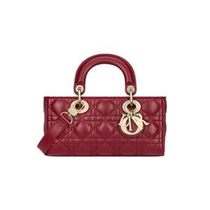디올 스몰 레이디 디조이 백 까나쥬 램스킨 체리 레드 M0613ONGE-M323
