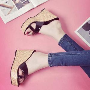 여자샌들 여성 통굽 가보시 웨지 여름 8002