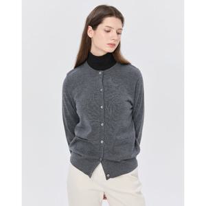 헤지스 여성 24FW 가격인하스테디셀러울100% 차콜그레이 로고자수 라운드넥 가디건 WSSW4D8C1CG