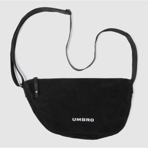 엄브로 코듀로이 바나나가방 BB UP423CBGO2 BLK0 DGN0