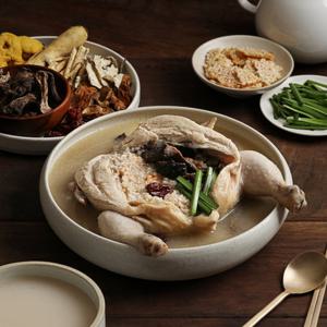 [마음식당] 능이품은 한우사골 누룽지 삼계탕 1.1kg x 3팩