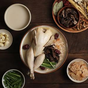 [마음식당] 능이품은 한우사골 누룽지 삼계탕 1.1kg x 2팩