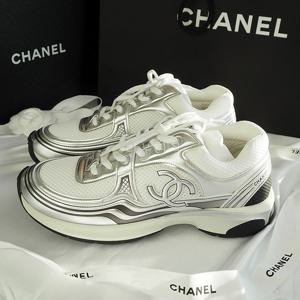 샤넬 23C CC 로고 크루즈 스니커즈 운동화 화이트 실버 G39792