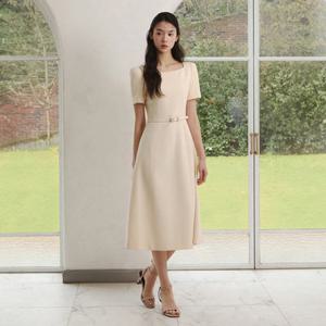 [잇미샤] 26 S S 스퀘어넥 벨티드 원피스 ITQ2ZOP440