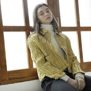 [요이츠] 팝콘 플리츠 패딩 자켓_YJ10WNPJK30