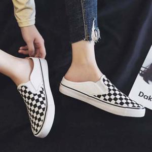 쿨샵 여성 밴딩 체크디자인 슬립온 블로퍼 운동화