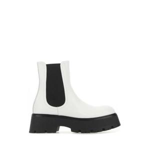 알렉산더맥퀸 여성 화이트 첼시 부츠  700077WIC62 9360