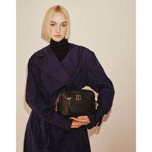 [닥스ACC] [CARLISLE] 블랙 칼라일 가죽 체인 크로스백 DCBA5E361