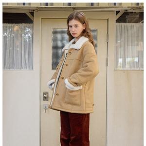 [올리브데올리브] 뽀글이 배색 하프 무스탕 점퍼 OM5WMB090