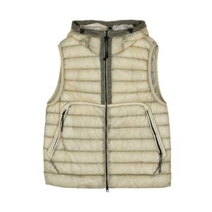 [CP컴퍼니] FW25 남성 D.D. 쉘 패딩 조끼 19CMVE032A 110416A 402