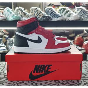 에어조던 1 하이 사틴 레드 CD0461-601