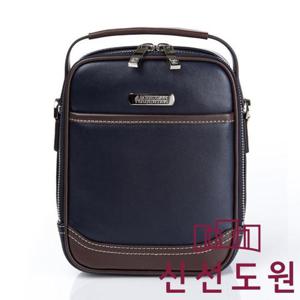 아메리칸투어리스터 MG01 REMY Z6141067