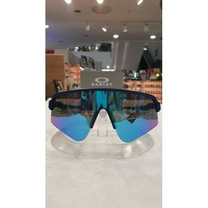 [트랜디카]MARIO오클리 수트로 라이트 스윕 스포츠 선글라스 (OO9465-05)