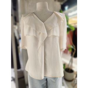 [ZOOC] 프릴카라 페미닌 하프 슬리브 블라우스 (Z252MSC013)