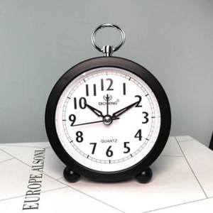 퀴리 원형 알람시계 / 블랙 무소음 탁상시계