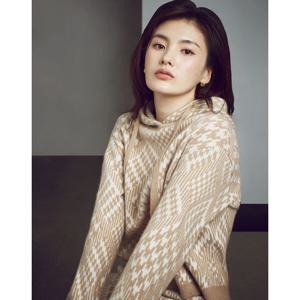 닥스 여성 24FW 반값세일SET-UP울 베이지 하운드투스 패턴 후드 스웨터 DLSW4D005I2