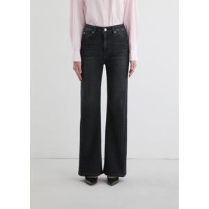 [게스]여성 아웃심 변형 플레어 붓컷(YP3D0137_BLK)