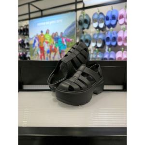 [크록스]MARIO크록스 스톰프 피셔맨 샌들 209938-001 블랙