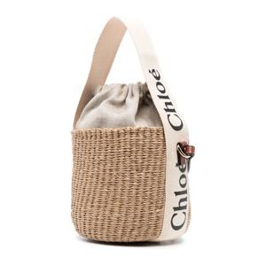 끌로에 우디 스몰 위빙 바스켓 드로우스트링 토트백 CHC22SS381