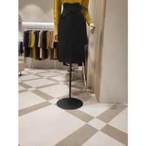 모조에스핀 J251MSD901사선슬릿H라인스커트