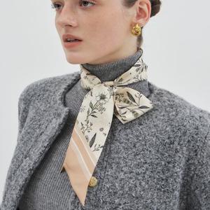 [헤지스] 뜨왈드주이 핑크 쁘띠 실크 스카프 HISC5E380P2