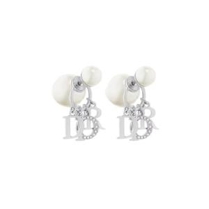 디올 트리발 이어링 실버 피니쉬 메탈 화이트 레진 펄 화이트 크리스탈 E1411TRICY-D009