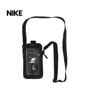 나이키 테크 스테이트먼트 폰 크로스바디 백 (HQ6938-013)