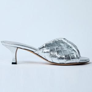 26 SS 보테가 베네타 Blink 블링크 메탈릭 실버 레더 힐 샌들 796464 V55N1 1156