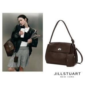[질스튜어트] [AUBE] 가죽 오브 장식 숄더백 M 다크브라운 JABA6E123W2